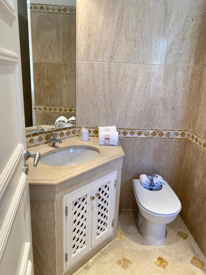Beautiful Apartment For Rent In Quinta Do Lago With Excellent Resort Facilities Close To Lake And Beach. Exterior photo